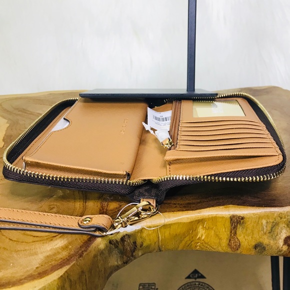 Michael Kors Jet Set Travel Phone Case Wallet - Picture 6 of 8